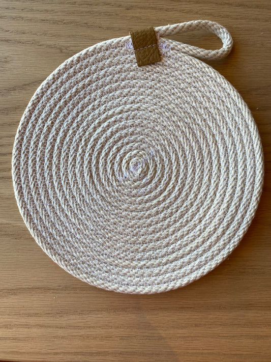 Trivet