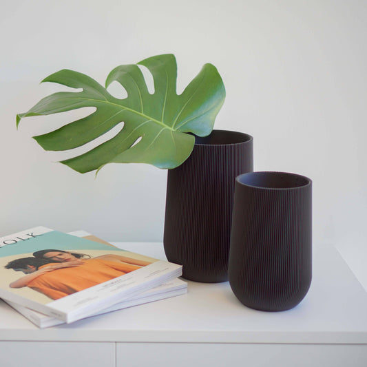 Sequoia Vase Black